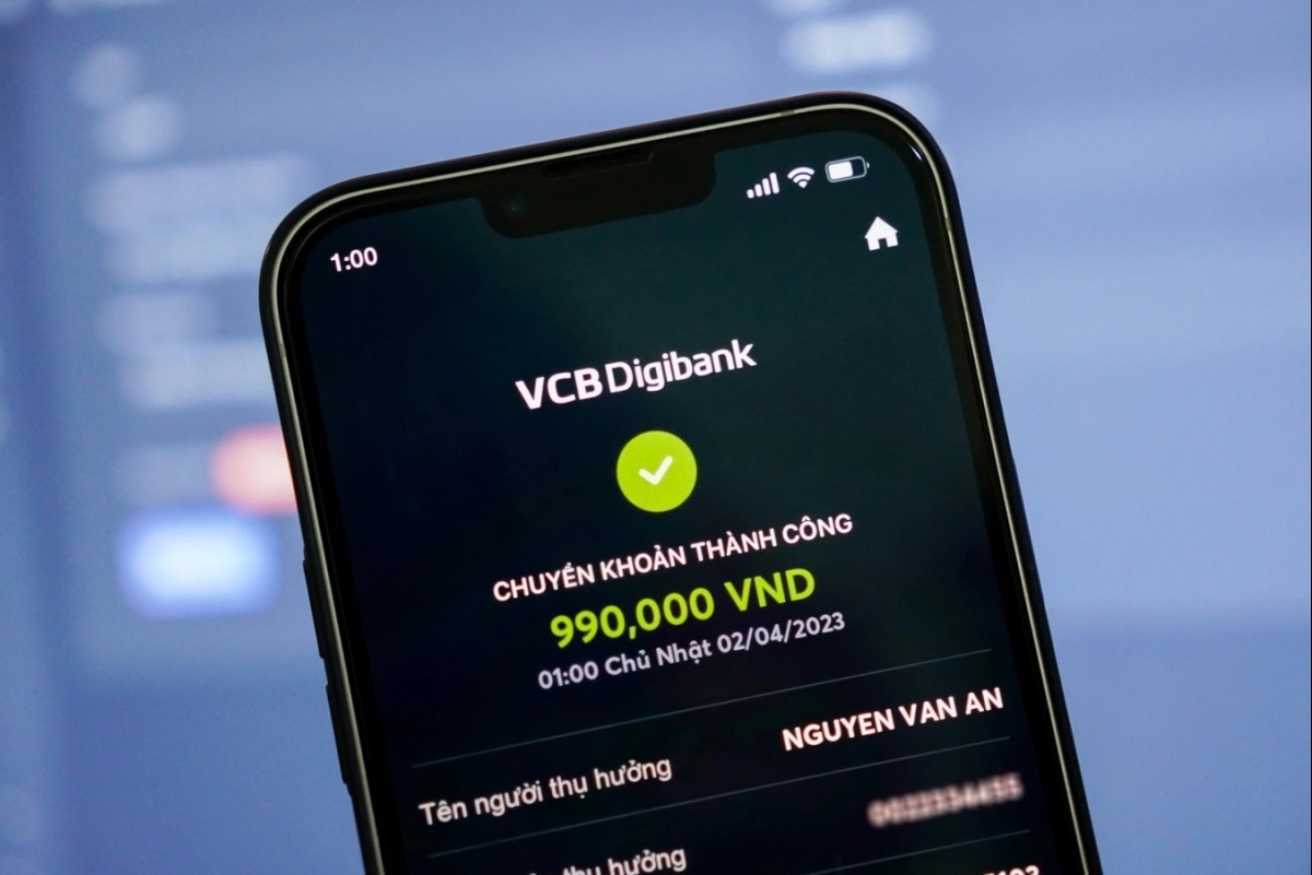 Công an tìm người chuyển tiền vào 2 tài khoản 0009528440790 và 0009926383865 của Vietcombank