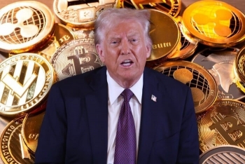 Ông Trump toan tính biến quỹ hưu trí Mỹ thành ‘bệ phóng’ mới cho Bitcoin, vàng, bạc và tài sản thay thế