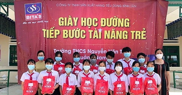 Những thương hiệu giày Việt "hồi sinh từ tro tàn"