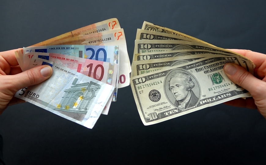 Fed và các ngân hàng trung ương chống lại khủng hoảng bằng cách giữ cho USD lưu thông Fed và các ngân hàng trung ương chống lại khủng hoảng bằng cách giữ cho USD lưu thông