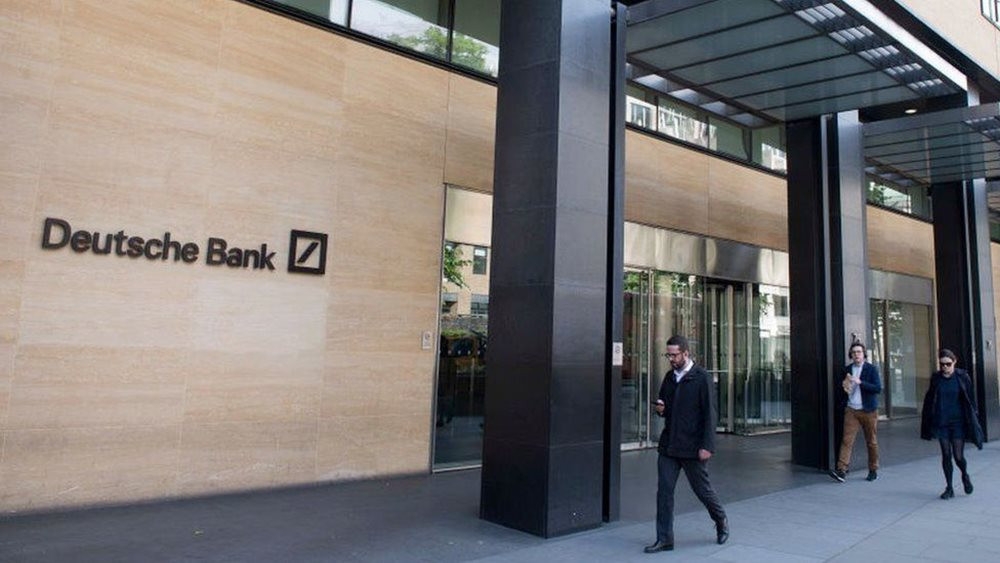 Thủ tướng Đức khẳng định tình hình của Deutsche Bank không đáng ngại