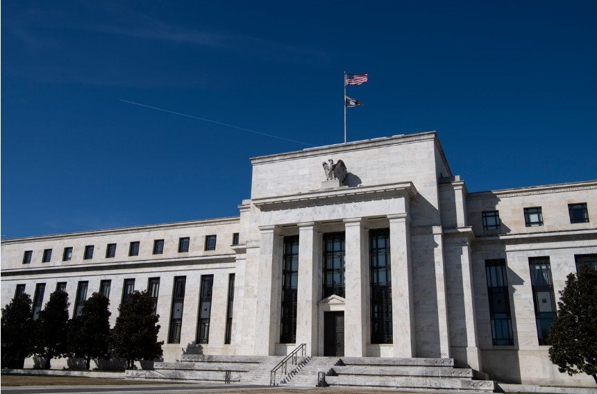Thống đốc Fed: Cần điều tra sự sụp đổ của 3 ngân hàng Mỹ