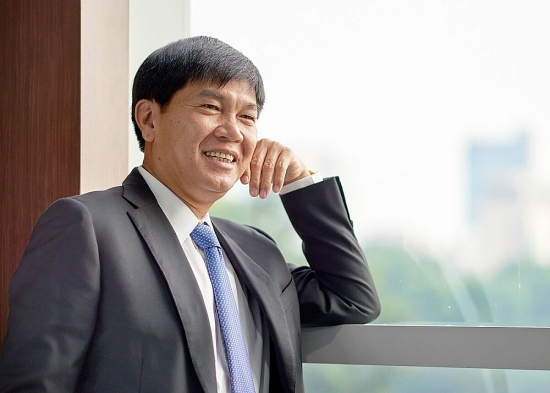 Cổ phiếu HPG tăng 30%, tài sản vợ chồng Chủ tịch Trần Đình Long vượt mức 53.300 tỷ