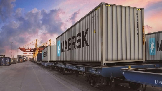 Ông lớn vận tải biển Maersk báo lợi nhuận giảm quá nửa do nhu cầu suy yếu