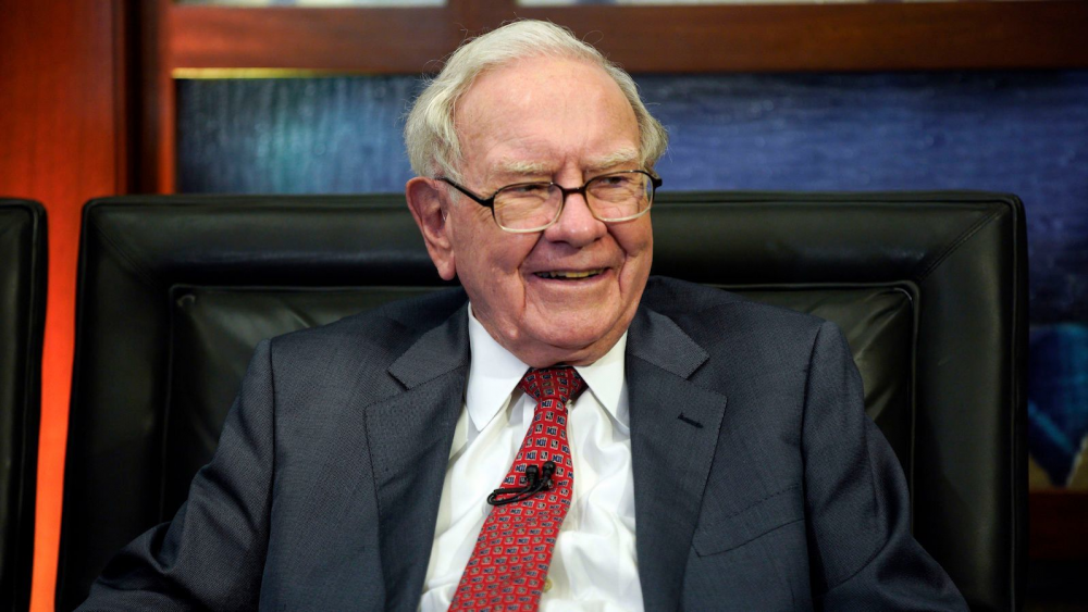 Huyền thoại đầu tư Warren Buffett đổ hơn nửa vốn vào 2 cổ phiếu này