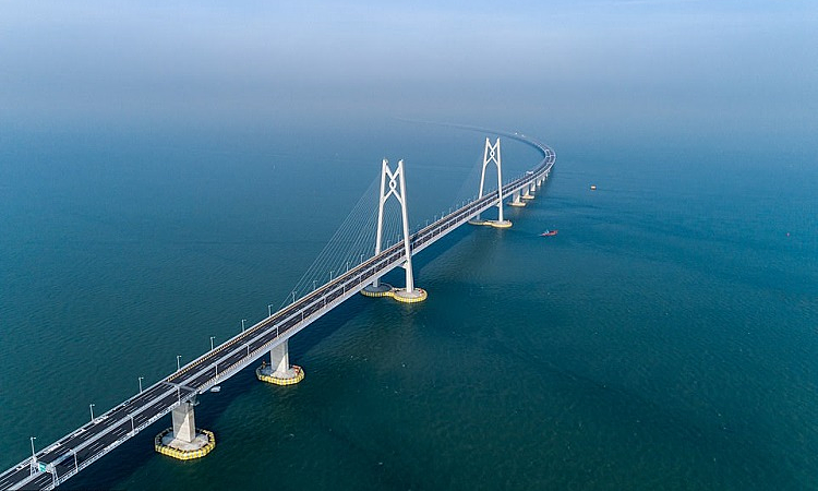 1 vạn người xây cây cầu dài nhất thế giới ở Trung Quốc, tạo nên công trình hùng vĩ khiến ai cũng phải trầm trồ