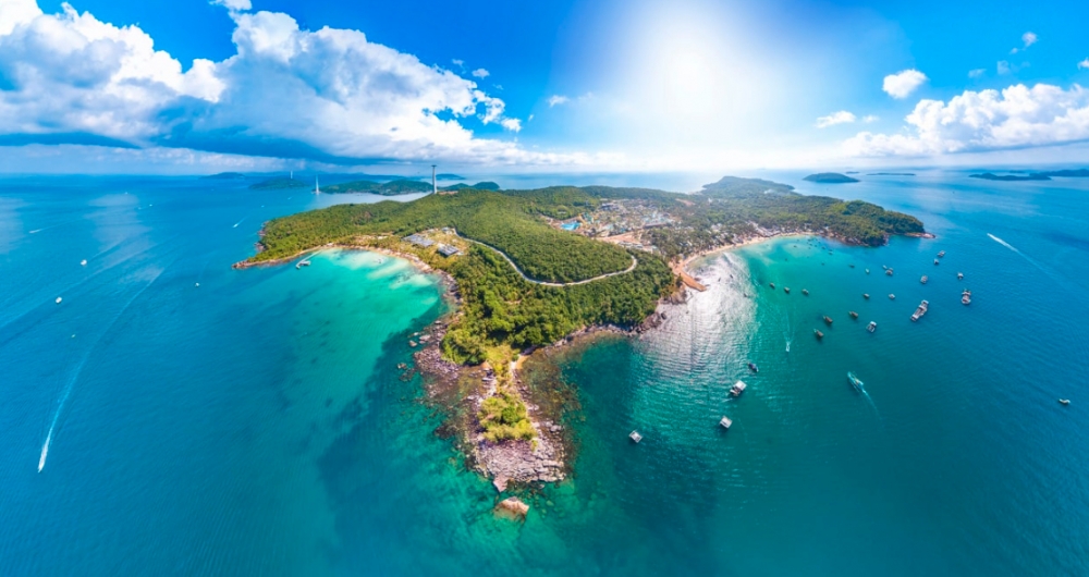 Việt Nam có hòn đảo duy nhất 2 năm liên tiếp lọt top đảo tuyệt vời nhất thế giới, được báo chí quốc tế ví như “Maldvies của Việt Nam”