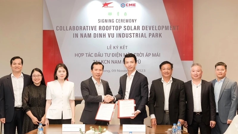Tập đoàn Sao Đỏ đầu tư vào điện mặt trời áp mái tại khu công nghiệp Nam Đình Vũ