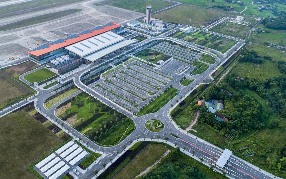 Huyện đảo hơn 2.000 km2 duy nhất Việt Nam có cả sân bay, cao tốc và cảng biển