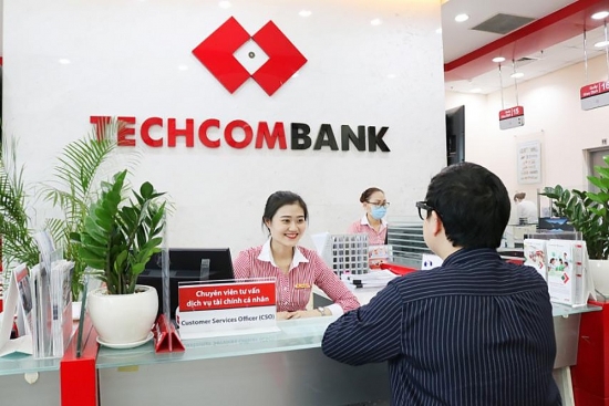 Techcombank 'mạnh tay' hạ lãi suất tiết kiệm lần thứ 2 trong tháng 3