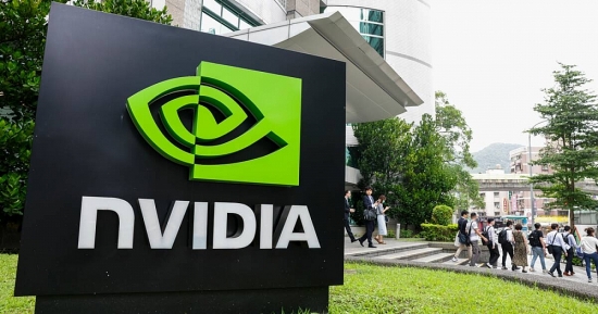 Vượt mặt Intel và Samsung, Nvidia trở thành 'ông vua' mới của ngành chip điện tử