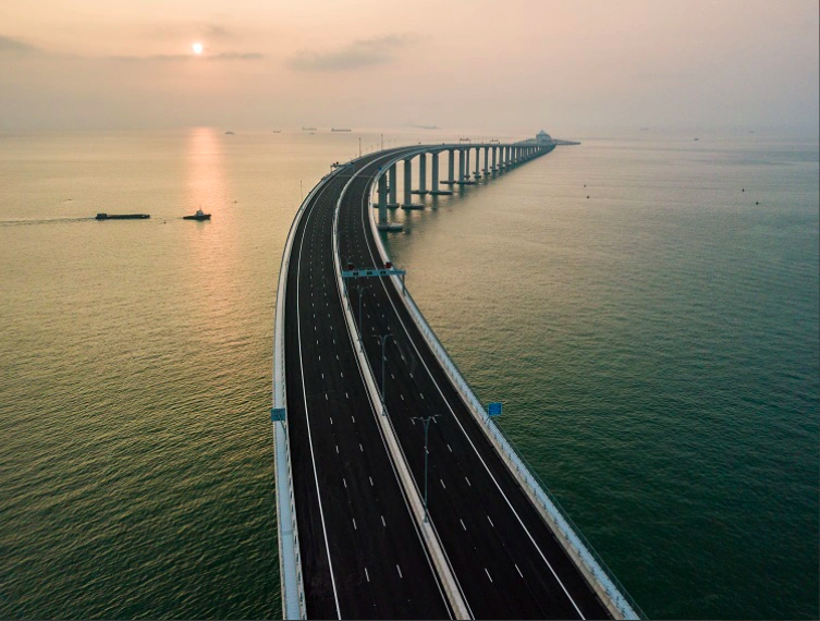 Đi lên từ con số 0, Trung Quốc xây dựng được cây cầu dài nhất thế giới với chiều dài 55km, gấp 20 lần cầu Cổng Vàng