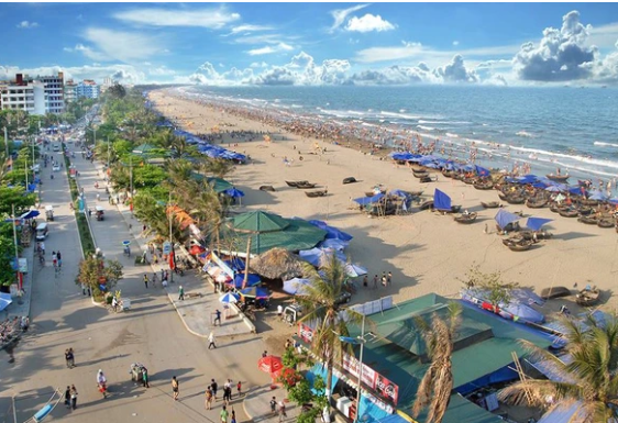 Thành phố có diện tích nhỏ nhất Việt Nam đón lượng khách du lịch cao gấp 3 lần Hạ Long