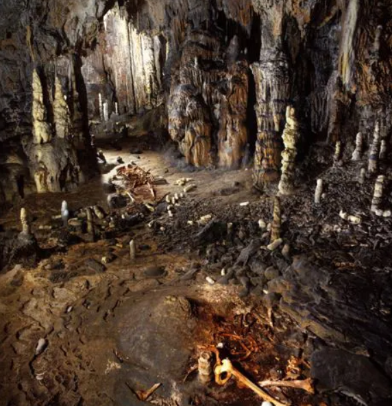 Hé lộ bí ẩn hang động bị phong ấn 16.700 năm, là nơi chứa đựng 'kho báu' của loài người