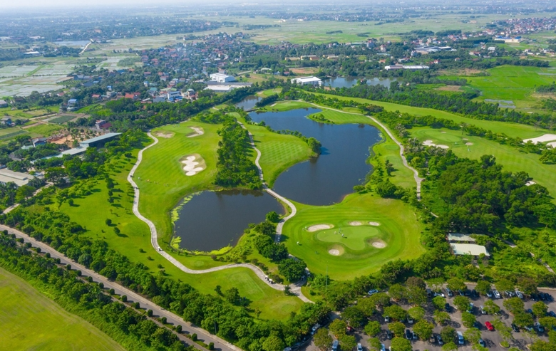 Một doanh nghiệp kinh doanh sân golf ở Hà Nội bị xử phạt