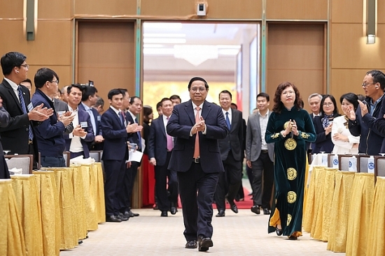 [LIVE] Thủ tướng Phạm Minh Chính chủ trì Hội nghị triển khai nhiệm vụ phát triển thị trường chứng khoán năm 2024