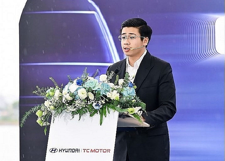 Chân dung 'thái tử' thừa kế cơ nghiệp của ông trùm ô tô kín tiếng Việt Nam, 24 tuổi làm CEO liên doanh nghìn tỷ