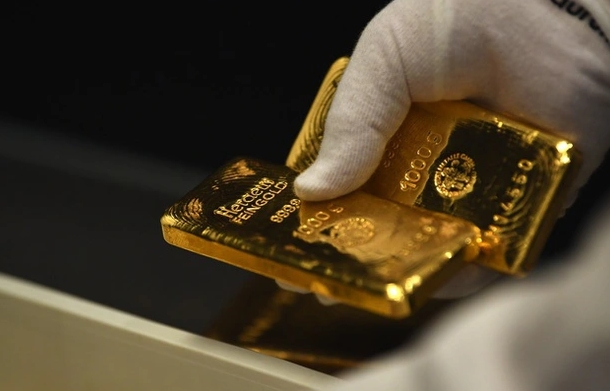 Giá vàng đã cắm đầu như thế nào sau khi NHNN đấu thầu thành công 1,8 triệu lượng vàng 11 năm trước