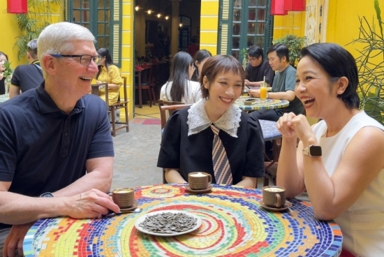 Lịch trình dày đặc và danh sách toàn người trẻ tài năng mà CEO Apple Tim Cook đã gặp trong chuyến thăm 2 ngày tại Việt Nam