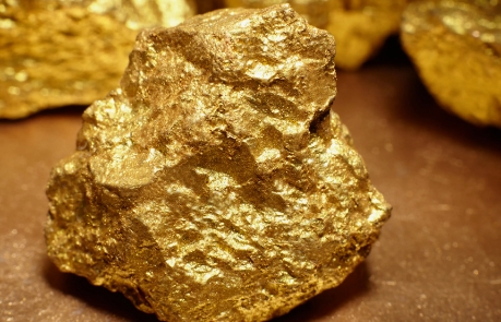 Khu vực nào chứa nhiều mỏ vàng nhất Việt Nam?