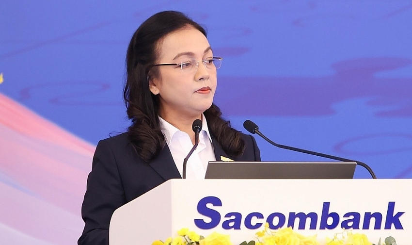 Tổng giám đốc Sacombank, bà Nguyễn Đức Thạch Diễm tại đại hội cổ đông thường niên sáng 26/4 (Nguồn: Sacombank)