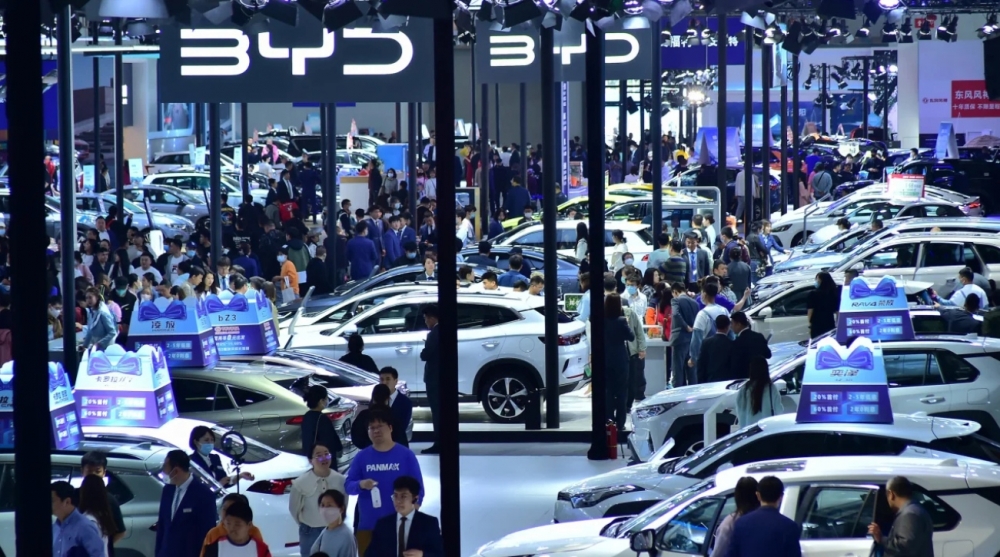 Hợp tác với Mercedes-Benz, BYD định nghĩa lại 'xe sang' trong kỷ nguyên công nghệ môi trường với mức giá bằng 1/5