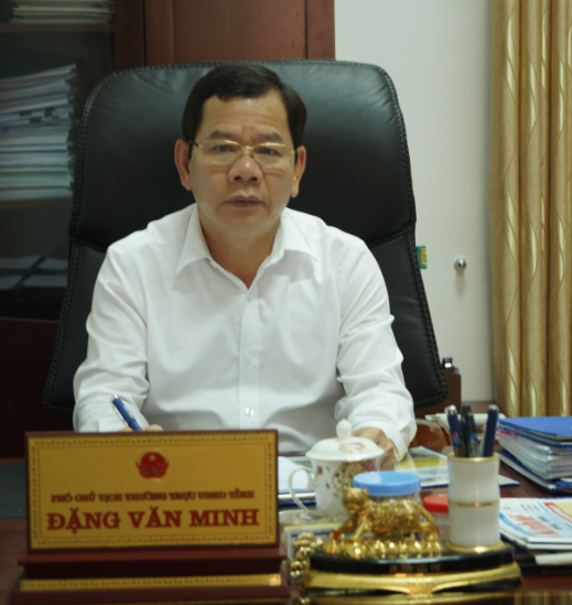 Bãi nhiệm chức vụ Chủ tịch UBND tỉnh Quảng Ngãi