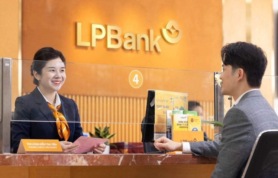 LPBank (LPB) công bố 2 cổ đông duy nhất nắm trên 1% vốn