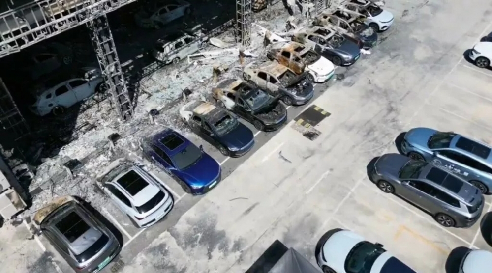 Một showroom của BYD bất ngờ bị 'thiêu rụi', nghi do xe điện tự phát nổ