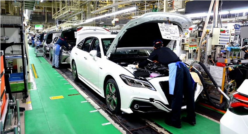 Toyota đình chỉ 6 dây chuyền sản xuất ở 5 nhà máy, tỷ lệ ủng hộ Chủ tịch giảm 13%