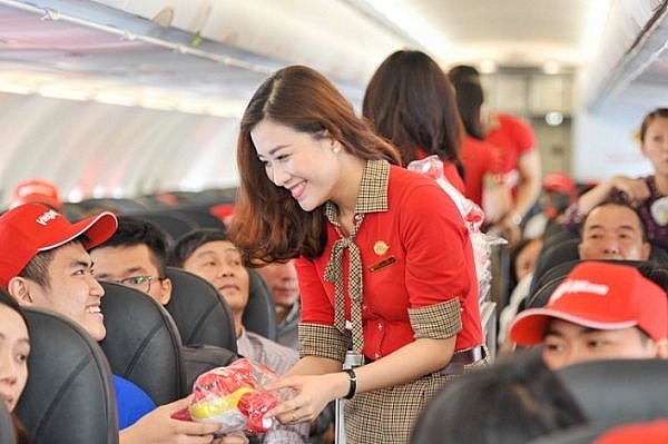 Vietjet (VJC) và Vietnam Airlines (HVN) báo tin vui sau nửa đầu năm 2024