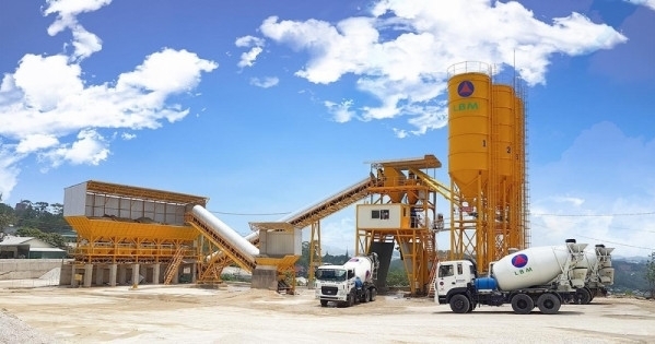 Cổ phiếu của doanh nghiệp vật liệu xây dựng Lâm Đồng vượt đỉnh sau thông tin sắp chia thưởng 100%