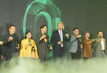 Hé lộ dàn 'cá mập' Shark Tank mùa 7: 'Sư tử Đức', doanh nhân ngành mỹ phẩm cùng 2 'nữ tướng' là nhân tố mới