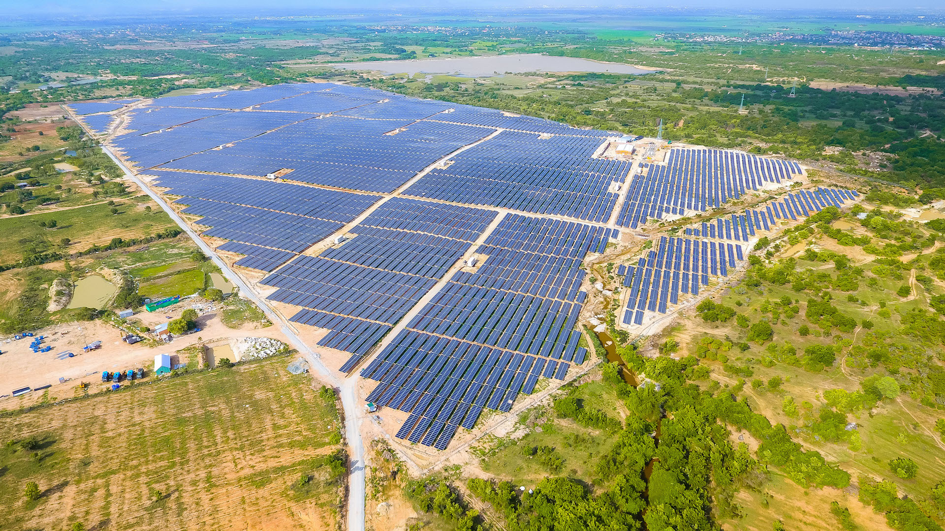 Nhà máy điện mặt trời Sinenergy Ninh Thuận 1 - Supercorp Vietnam