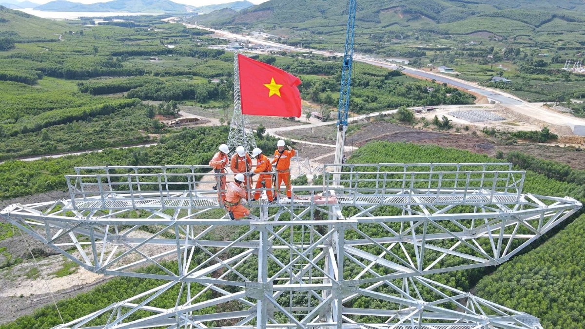 Cổ phiếu đầu ngành điện có thể tăng mạnh trước cơ hội tại loạt dự án tỷ USD