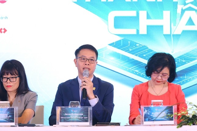Ngành ngân hàng triển khai phương thức thanh toán mới - Smile to Pay