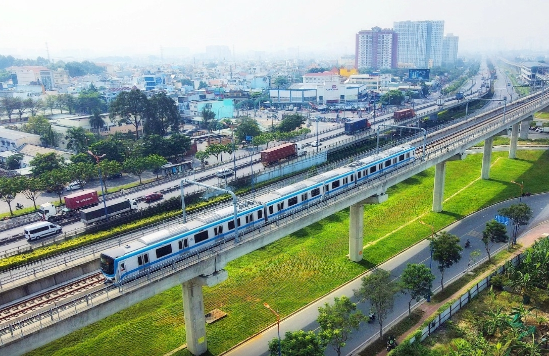 Tuyến Metro hơn 43.000 tỷ đồng tại TP. HCM chính thức chạy thử sau 16 năm khởi công xây dựng