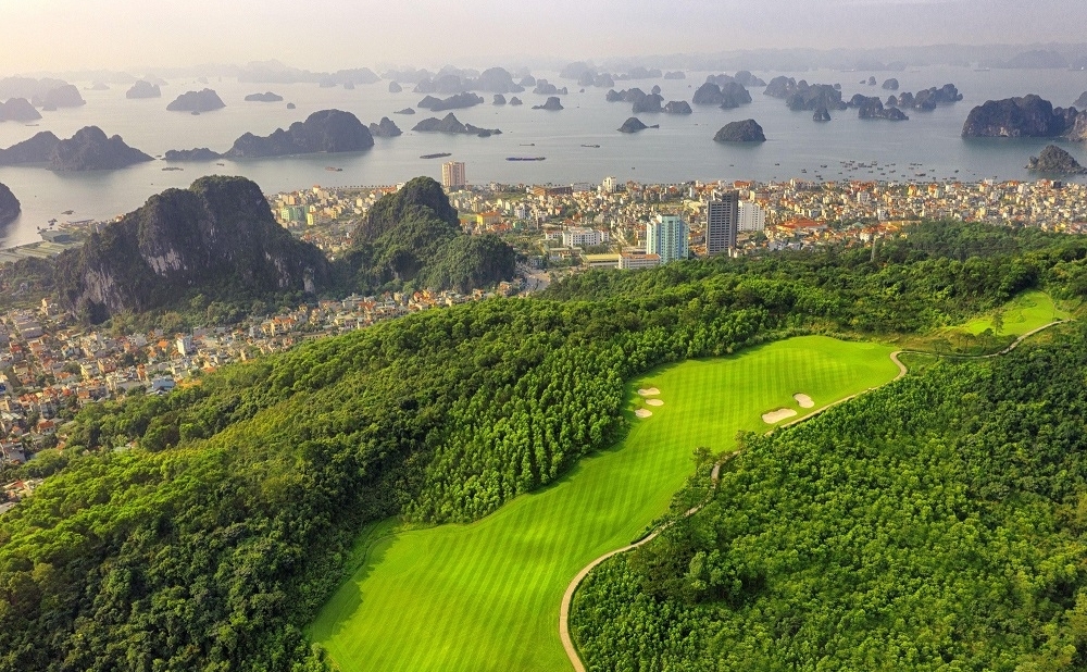 Tỉnh mức sống đắt đỏ nhất Việt Nam biến vùng khai thác than lộ thiên thành đô thị sân golf, quy mô dân số 16.000 người