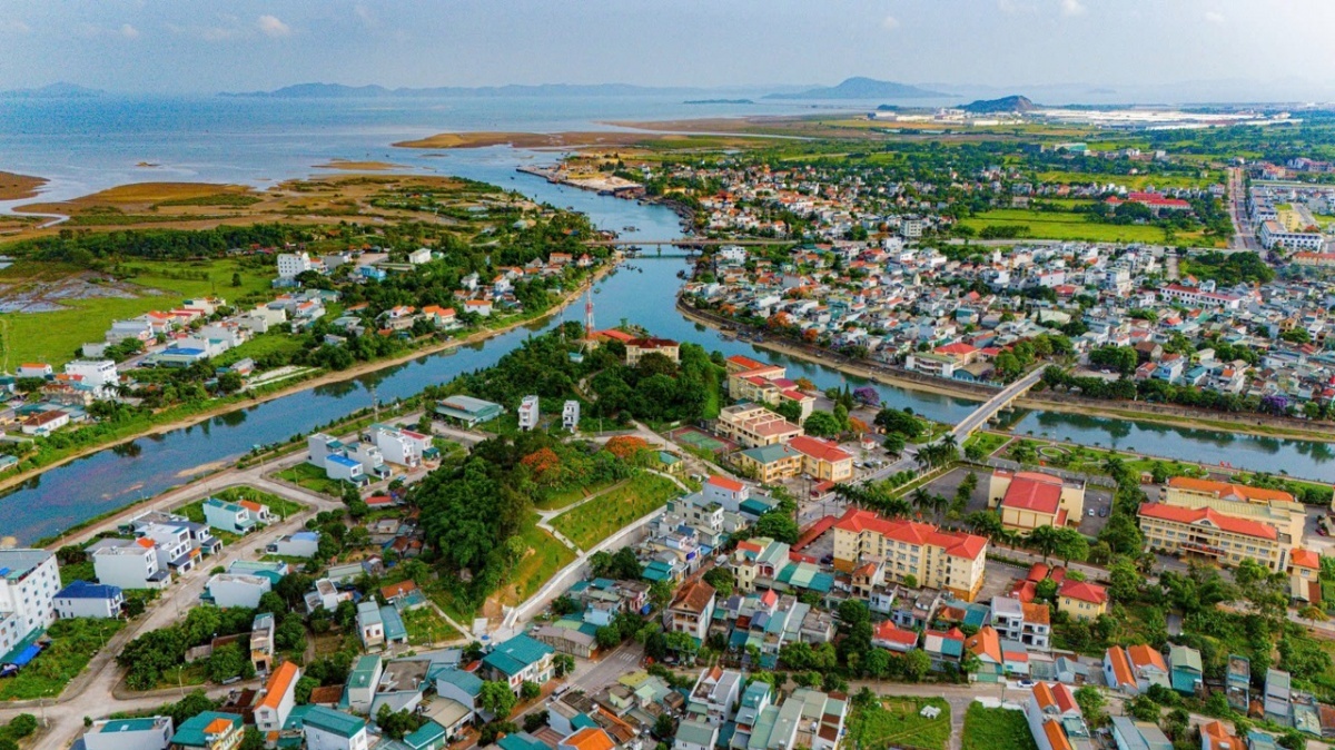 KCN tại huyện biên giới Quảng Ninh: Hút 75.000 tỷ vốn đầu tư, gần 14.000 lao động có việc làm