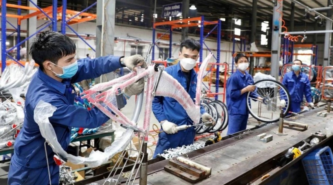 TS Nguyễn Quốc Việt: 'Cần nhìn lại dòng tín dụng xem có tạo ra sản xuất thực, tiêu dùng thực hay không?”