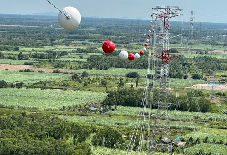Hoàn thành đường dây 500kV, kết nối nhà máy điện 1,4 tỷ USD vào hệ thống điện quốc gia