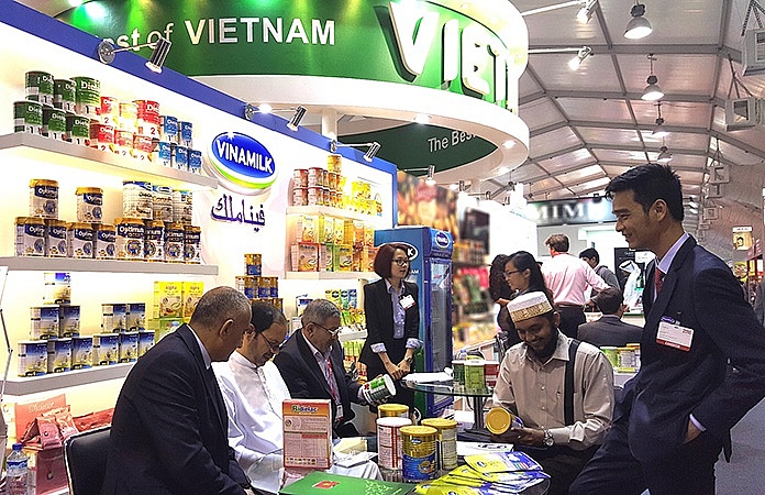 Chiếm 80% doanh thu xuất khẩu, Vinamilk (VNM) 'hái ra tiền' từ thị trường 10.000 tỷ USD