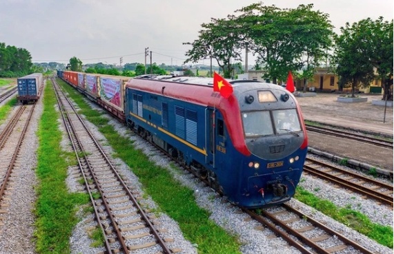 'Bước chuyển mình' đưa ngành đường sắt 'lên ngôi' dịp Tết Nguyên đán