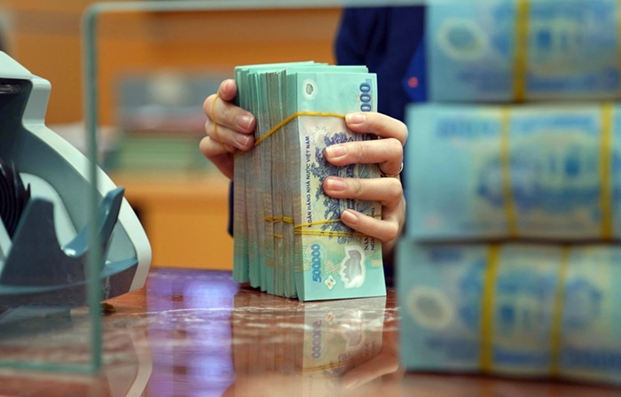 Áp lực thanh khoản tăng cao: Ngân hàng nhỏ xoay xở ra sao trong cuộc đua huy động vốn?