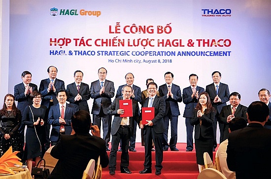 THACO giải cứu thành công 'con tàu khổng lồ đang chìm' của bầu Đức: Cuộc hôn phối tỷ USD giữa hai doanh nhân chỉ quen biết sơ sơ