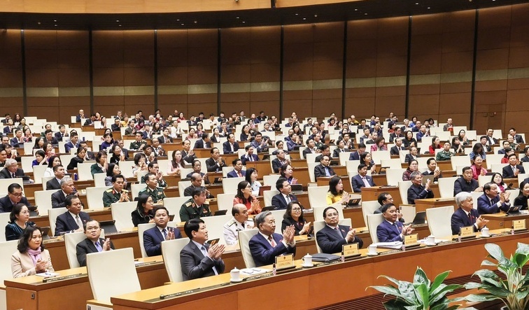 Ngành than, ngành điện rất lỗ nhưng doanh nghiệp Nhà nước vẫn độc quyền, không cho doanh nghiệp khác tham gia?