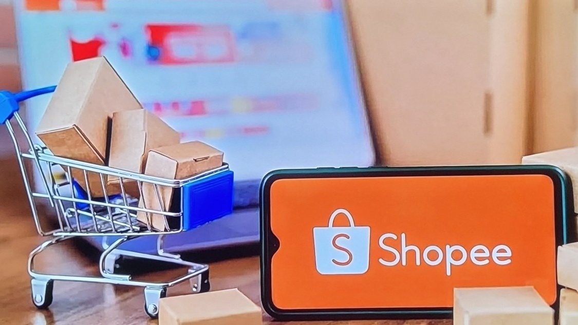 Từ  ngày 1/4, bán hàng trên Shopee không phải 'đau đầu' chuyện nộp thuế