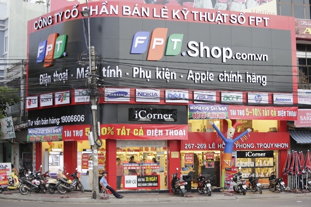 Tái cấu trúc, FPT Retail (FRT) đóng cửa 120 cửa hàng FPT Shop kinh doanh kém hiệu quả