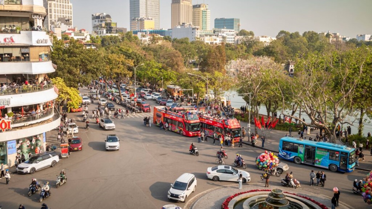 Kinh tế phục hồi mạnh mẽ nhưng chưa đồng đều: Việt Nam đối mặt những rủi ro gì?