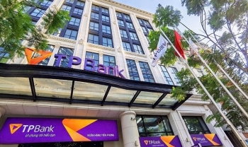 VN-Index rung giật mạnh, cổ phiếu nhóm TPBank 'có biến'